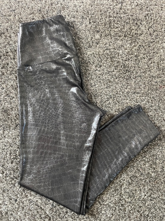 Onzie Pants - Onzie High Rise Metallic Crocodile Leggings | Silver Foil Shiny Yoga Pants M/L
